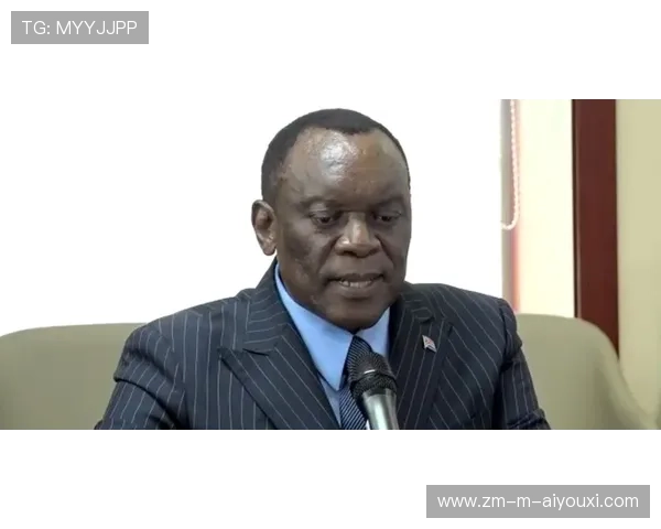 “诺克·达维德·彼得森与南非羚羊队携手迎接挑战” “诺克·达维德·彼得森与南非羚羊队携手迎接挑战”